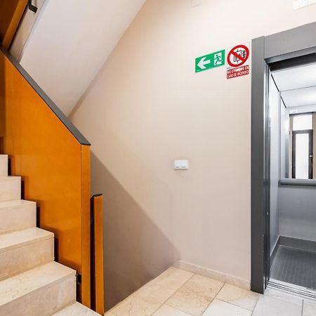 Komodo Sierpes: Bright & Classy Central Apartment เซบีญา ภายนอก รูปภาพ